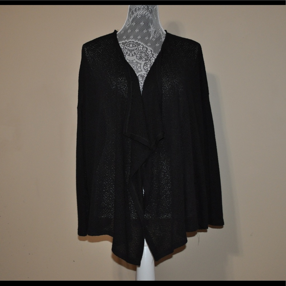 Cardigan that is great for the spring or fall!